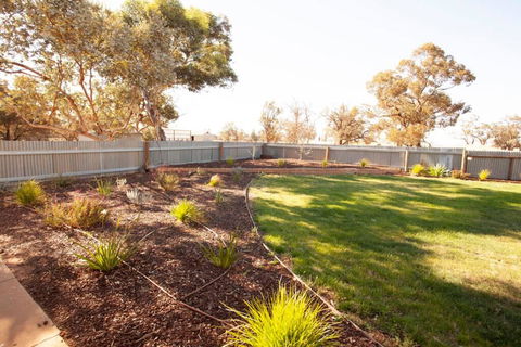 The Farmhouse. - Tourism Search 3