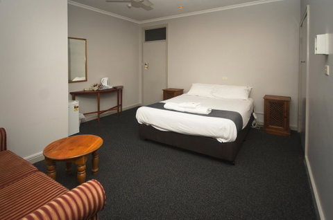The George Hotel - Tourism Search 3
