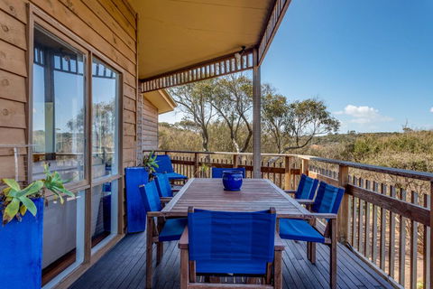 The Heyfield Hideaway: Tennis & Spa - Tourism Search 1