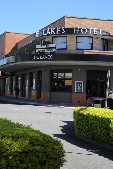 The Lakes Hotel - Tourism Search 3