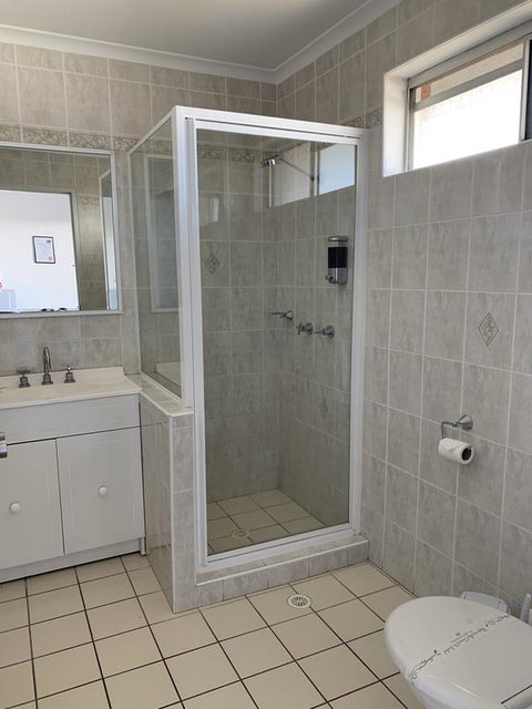 The Oaks Hotel Motel - Tourism Search 2