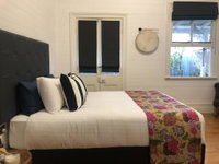 Book Tenterfield Accommodation Vacations Tourism Search Tourism Search