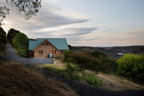 The River Valley Retreat - Tourism Search 0