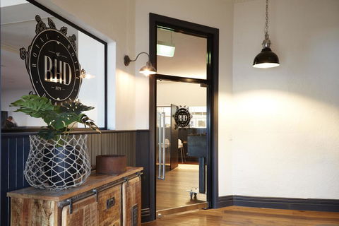 The Royal Hotel, Drouin - Tourism Search 0