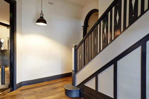 The Royal Hotel, Drouin - Tourism Search 2