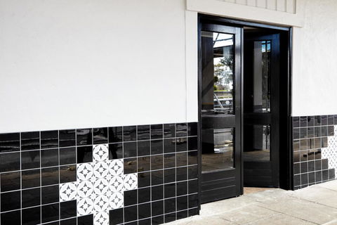 The Royal Hotel, Drouin - Tourism Search 3