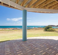 The Whale Watcher' 1/6 Birubi Lane - waterfront unit with stunning views level access - Tourism Search