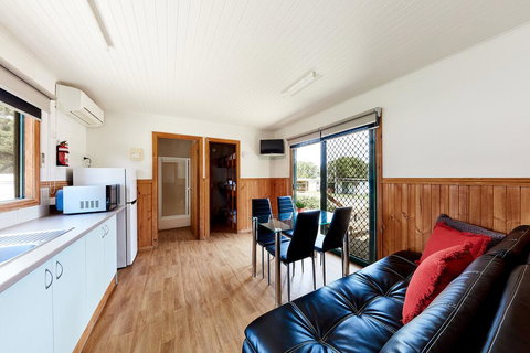 Torquay Foreshore Caravan Park - Tourism Search 1
