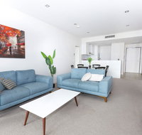 Trendy Self Contained Inner City Apartment - Tourism Search