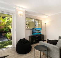 Tropical Townhouse With Two Courtyards and Pool - Tourism Search