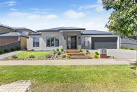 Tubular Beach House 34