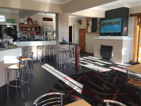 Tumut Star Hotel - Tourism Search 1