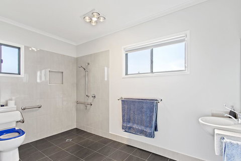 Valley Cabins By The Creek - Tourism Search 3