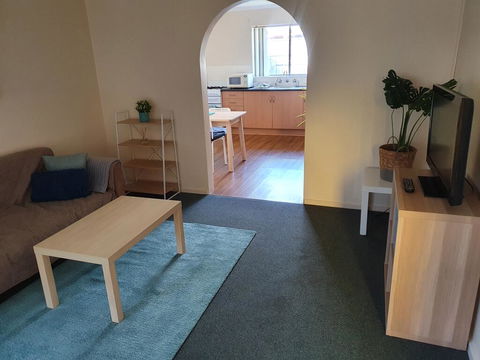 Value 2 Bed Villa Close To QEH + Airport + City + Beach - Tourism Search 2