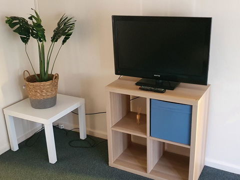 Value 2 Bed Villa Close To QEH + Airport + City + Beach - Tourism Search 1