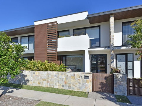Villa Catania Waterside At Trinity Point - Tourism Search 0