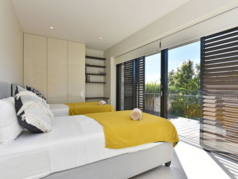 Villa Positano Waterside At Trinity Point - Tourism Search 1
