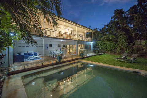Villa Sorrento - Luxury Holiday Home - Tourism Search 2