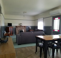 Wagga Wagga Country Cottages - Tourism Search
