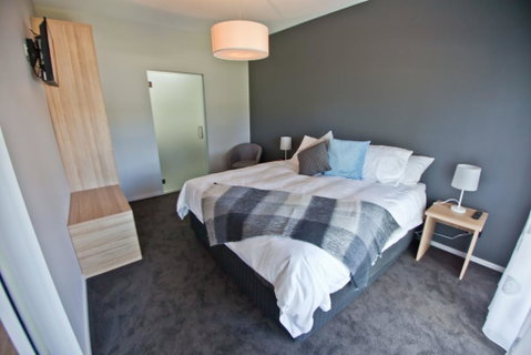 Waterfront Apartments - Tourism Search 3