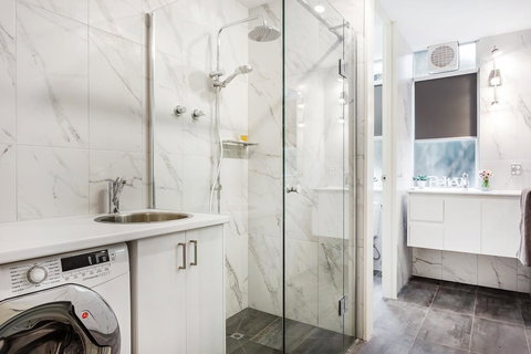 Melbourne Villa - Tourism Search 24