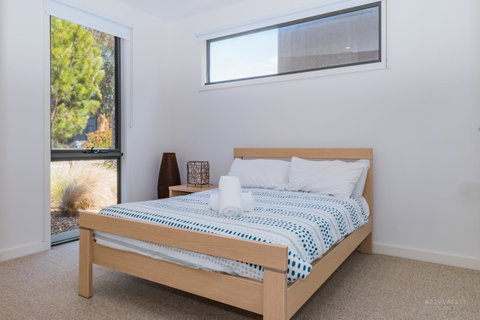 1 Sunset Place - Tourism Search 16