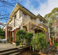 Boutique Stays - Maple On Kent Glen Iris Townhouse - Tourism Search