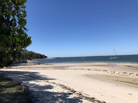 Bribie Island Hotel - Tourism Search 9