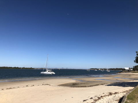 Bribie Island Hotel - Tourism Search 25