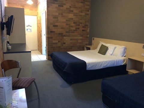 Bribie Island Hotel - Tourism Search 17