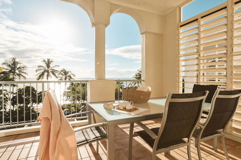 Sea Change Beachfront Apartments - Tourism Search 0