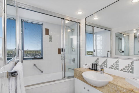 Mantra Mooloolaba Beach - Tourism Search 21