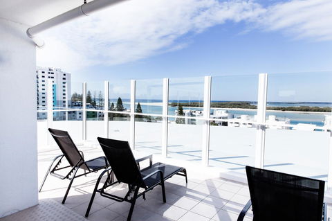 Ocean Views Resort Caloundra - Tourism Search 6