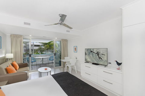 By The Sea Port Douglas - Tourism Search 19