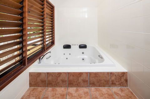 Paradise On The Beach Resort - Tourism Search 19