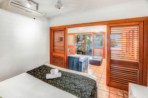 Paradise On The Beach Resort - Tourism Search 10