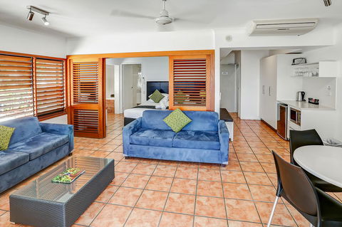Paradise On The Beach Resort - Tourism Search 15