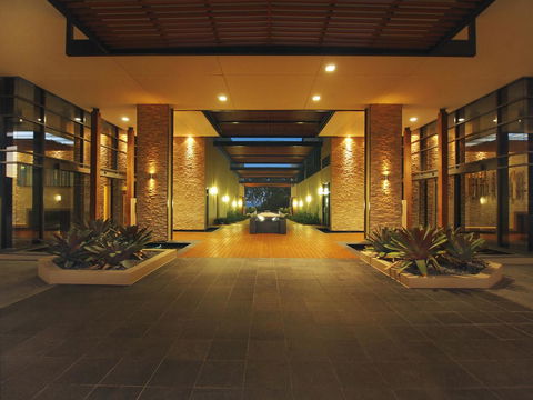 Oaks Redcliffe Mon Komo Suites - Tourism Search 15