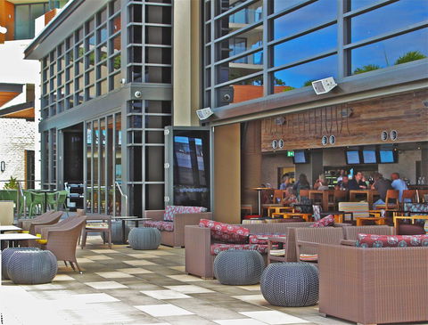 Oaks Redcliffe Mon Komo Suites - Tourism Search 0