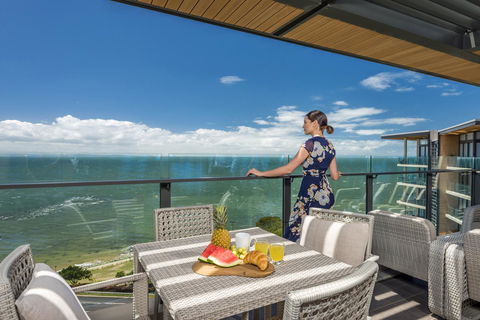 Oaks Redcliffe Mon Komo Suites - Tourism Search 18
