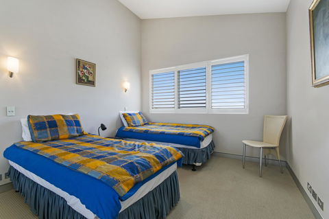 Redvue Holiday Apartments - Tourism Search 22