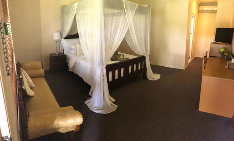 The Bearded Dragon Boutique Hotel - Tourism Search 9