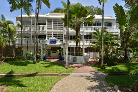 The White House Port Douglas - Tourism Search 0