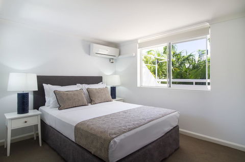 The White House Port Douglas - Tourism Search 31