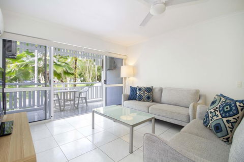 The White House Port Douglas - Tourism Search 27