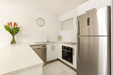 The White House Port Douglas - Tourism Search 11