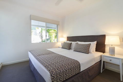 The White House Port Douglas - Tourism Search 35