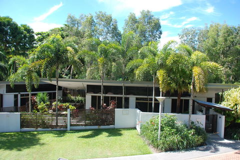 Sanctuary Palm Cove - Tourism Search 20