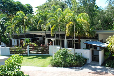 Sanctuary Palm Cove - Tourism Search 19