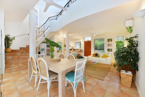 [ ANDY'S BEACH HOUSE ] - Tourism Search 10